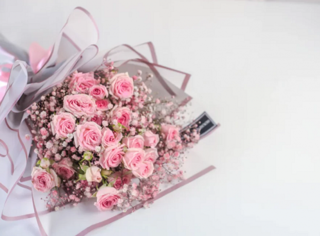 When Flowers Transcend Boundaries: From Digital Canvas to Doorstep Delivery