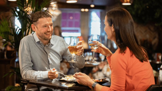 Combating Loneliness: Datemyage.com Reviews & How It Connects Young-at-Heart Mature Singles Through AI