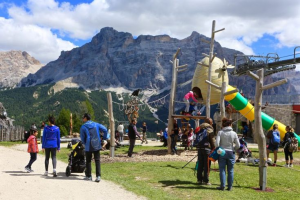 Family-Friendly Dolomites Hiking Trails Family-Friendly Dolomites Hiking Trails