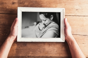 How to Find the Perfect Picture Frame for Your Living Room How to Find the Perfect Picture Frame for Your Living Room