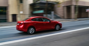 5 Safety Items Everyone Should Have in Their Car 5 Safety Items Everyone Should Have in Their Car