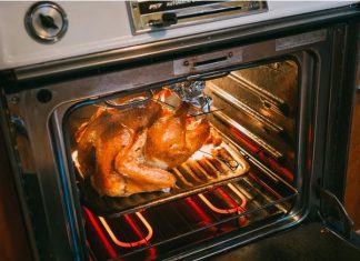 cook chicken breast in the oven cook chicken breast in the oven